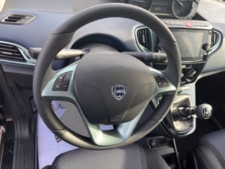 LANCIA Ypsilon 1.0 firefly hybrid Platino s&s 70cv