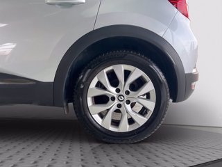 RENAULT Captur 1.6 E-Tech hybrid Intens 145cv auto
