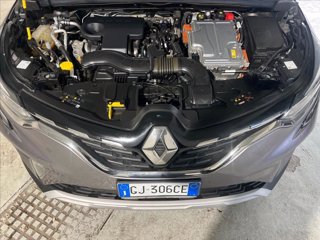 RENAULT Captur 1.6 E-Tech hybrid Intens 145cv auto