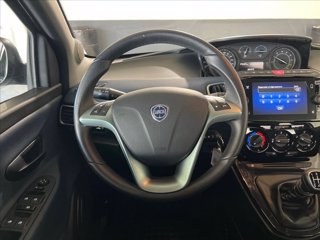 LANCIA Ypsilon 1.0 firefly hybrid Platino s&s 70cv