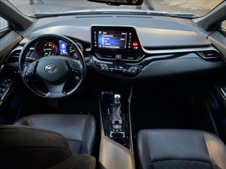 TOYOTA C-HR 1.8h Lounge 2wd e-cvt