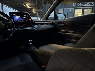 TOYOTA C-HR 1.8h Lounge 2wd e-cvt