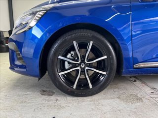 RENAULT Clio 1.6 E-Tech hybrid Intens 140cv auto my21